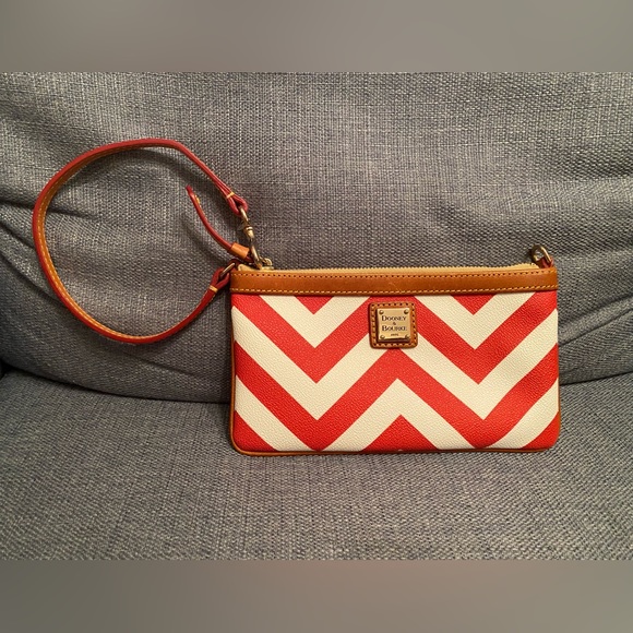 Dooney & Bourke Handbags - Dooney & Bourke Chevron Wristlet